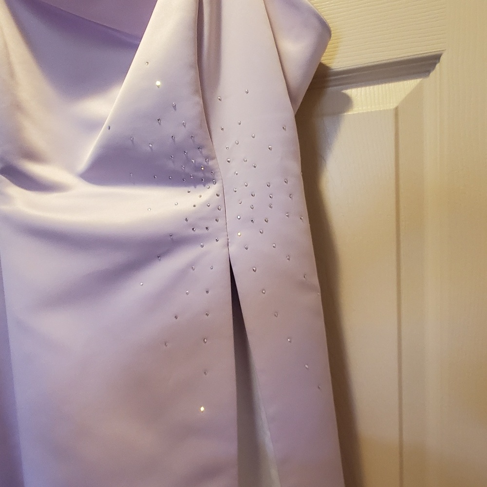 Lilac and white bridesmaid dress - Picture 3 of 7